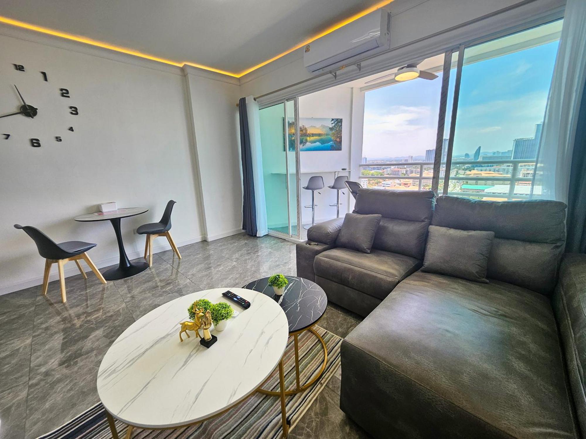 View Talay 5 Jomtien Beachfront Pattaya Extérieur photo